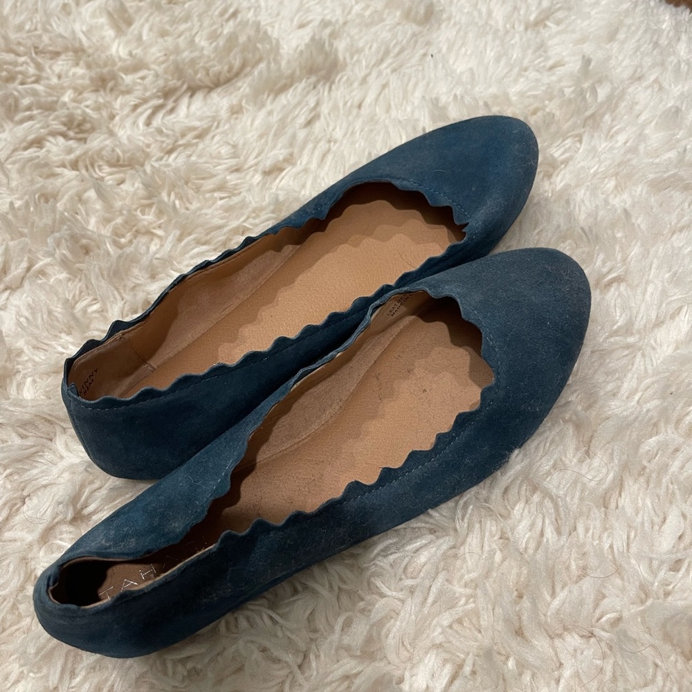 Tahari Flats